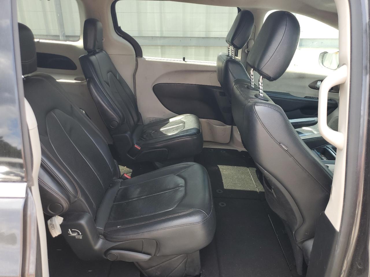 2018 Chrysler Pacifica Touring L VIN: 2C4RC1BGXJR119311 Lot: 80751415