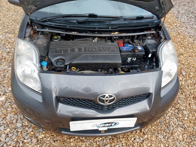 2011 TOYOTA YARIS T SPIRIT VVT-I 