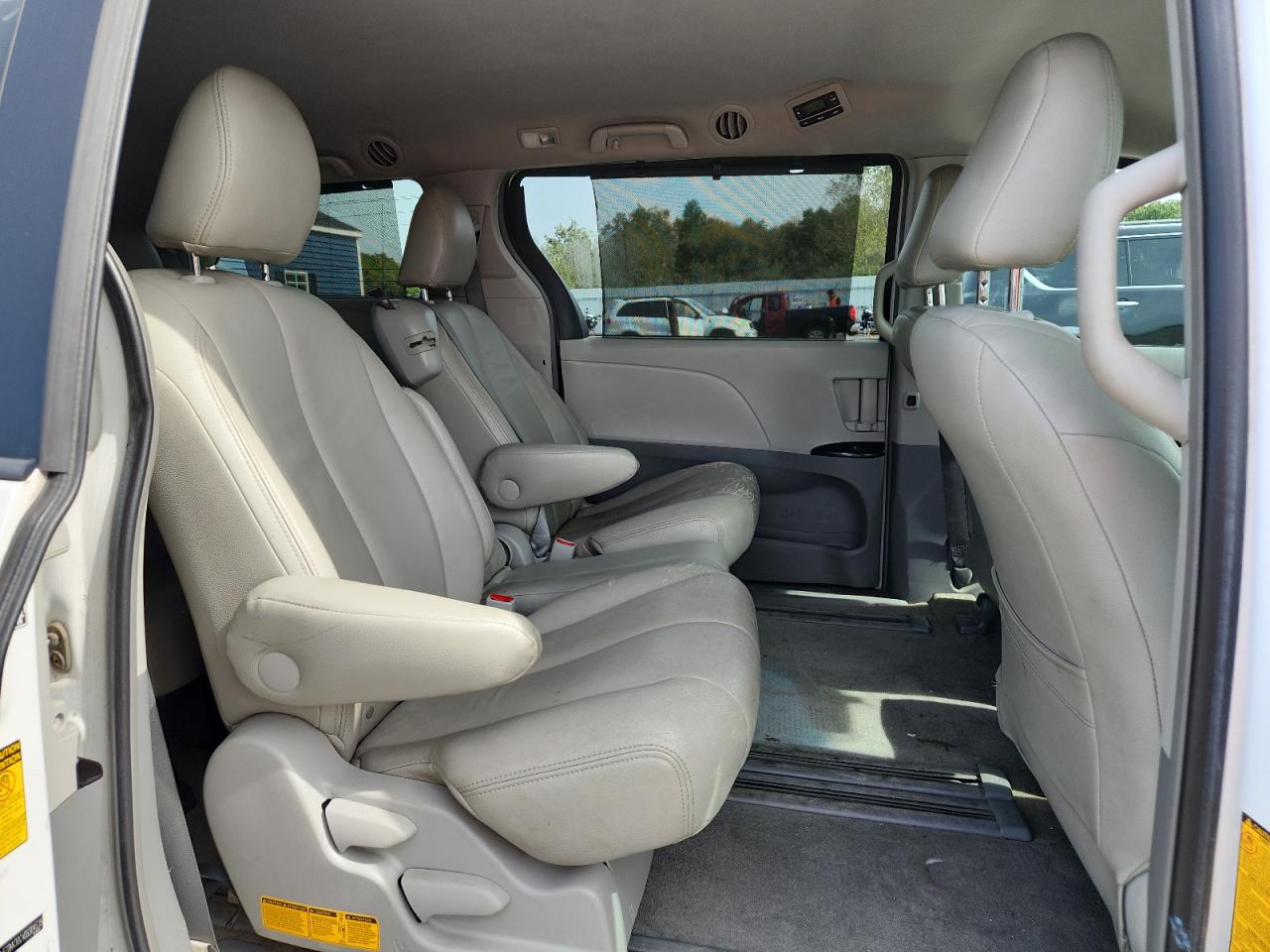 2013 Toyota Sienna Le VIN: 5TDKK3DC4DS304539 Lot: 84600075