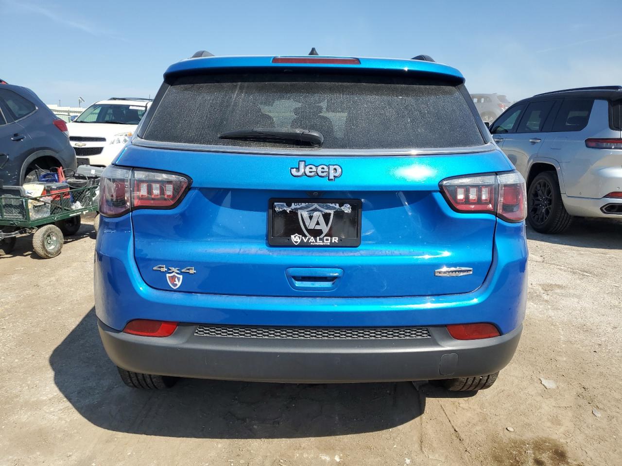 2018 Jeep Compass Latitude VIN: 3C4NJDBB8JT349470 Lot: 80214895
