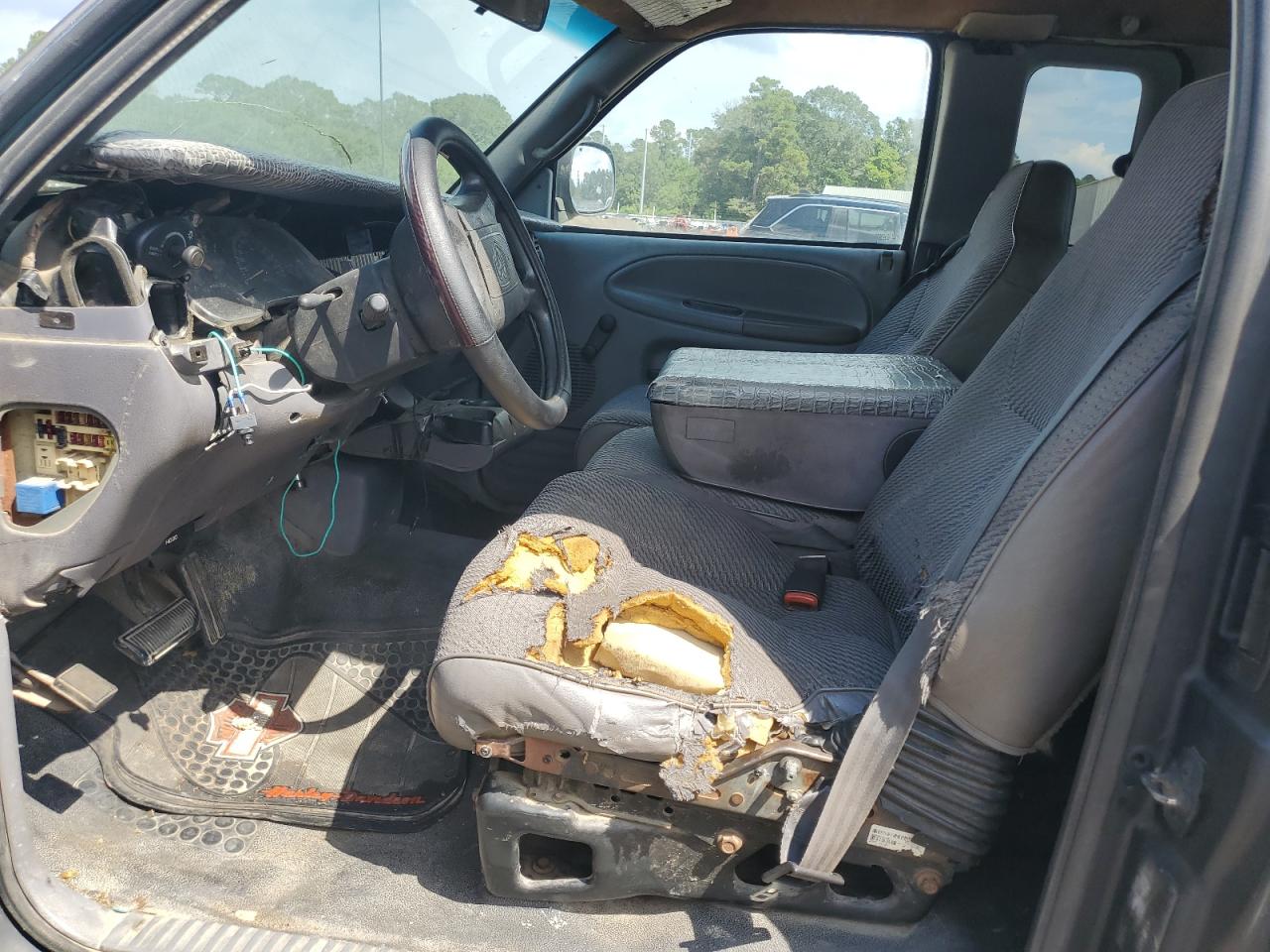 1998 Dodge Ram 1500 VIN: 3B7HC13Y0WG155184 Lot: 82089275