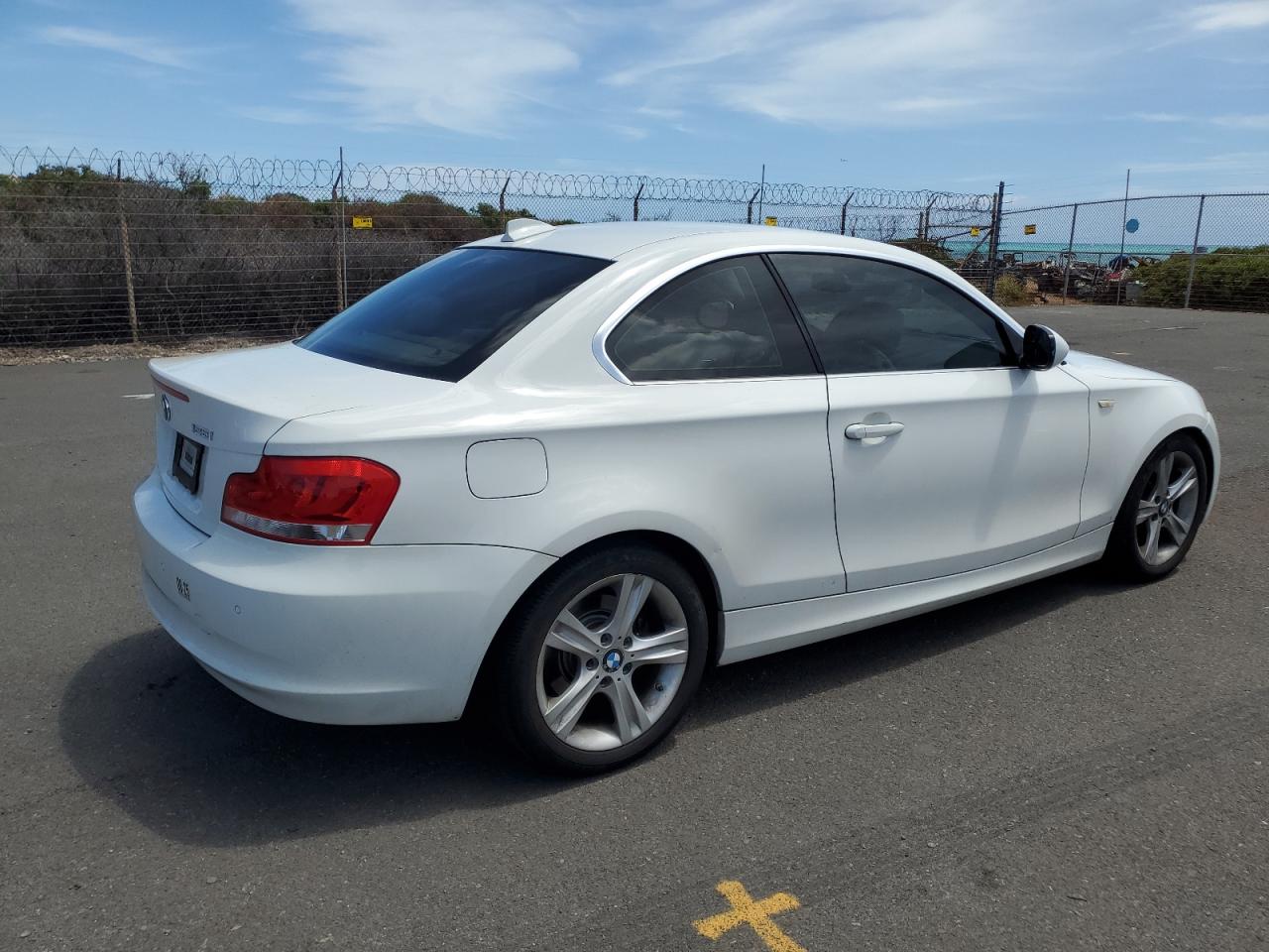 Фото: WBAUP7C56CVP23790