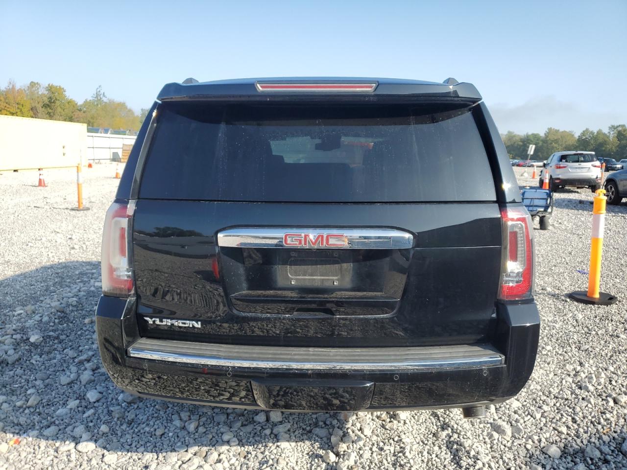 2015 GMC Yukon Denali VIN: 1GKS2CKJ5FR560289 Lot: 81799635