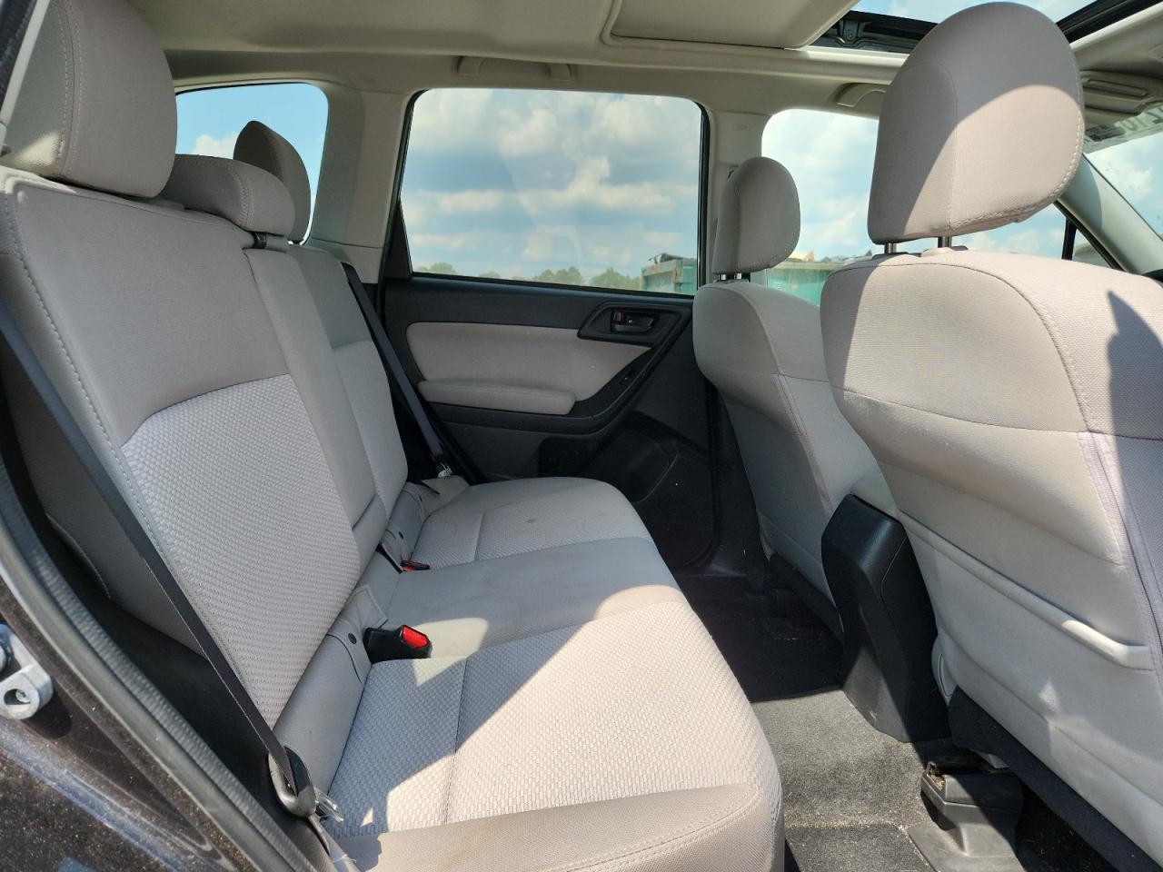 2015 Subaru Forester 2.5I Premium VIN: JF2SJAFC5FH570701 Lot: 81218565