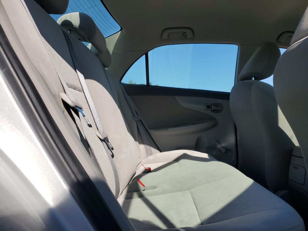 2009 Toyota Corolla Base VIN: JTDBL40E899073869 Lot: 71951185