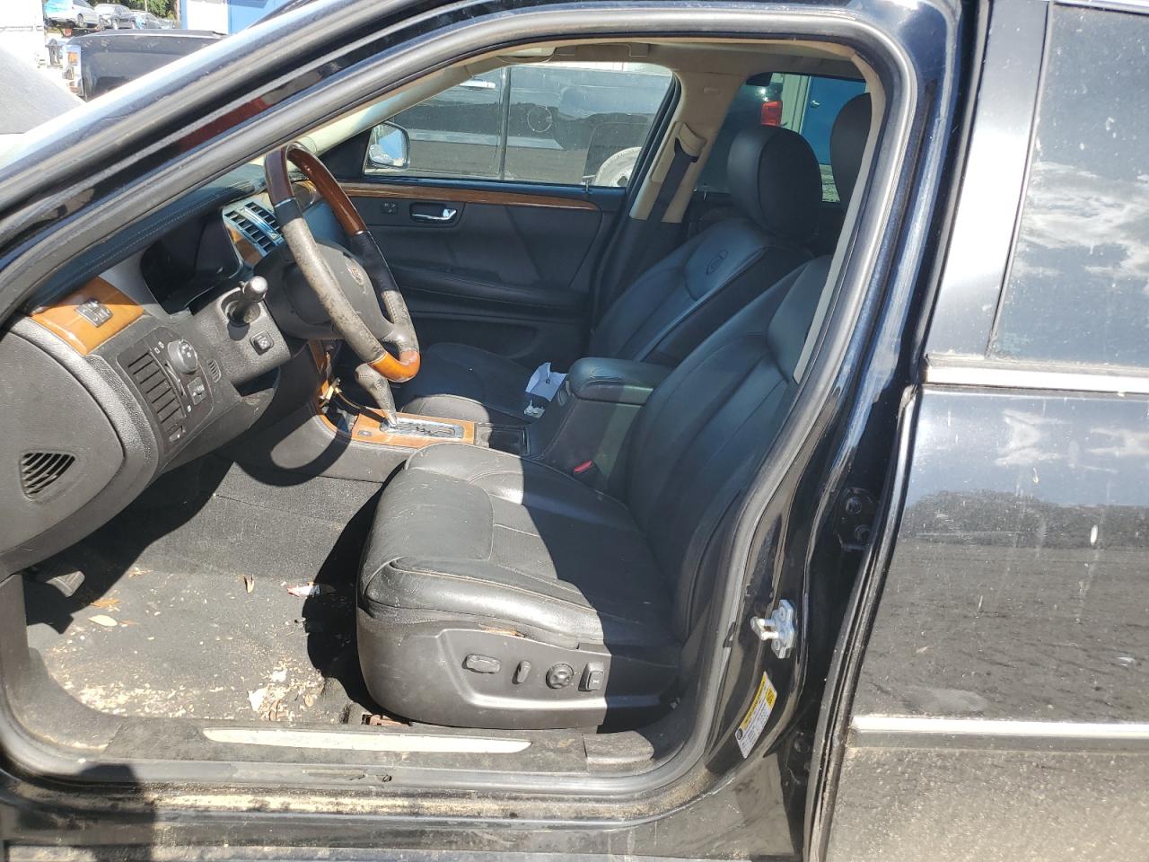 2010 Cadillac Dts Platinum VIN: 1G6KP5E9XAU120393 Lot: 81188705