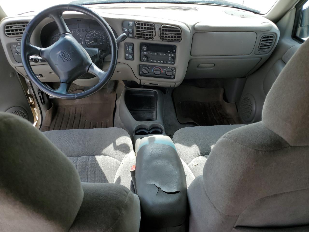 2002 Chevrolet Blazer VIN: 1GNDT13W12K237075 Lot: 80118275