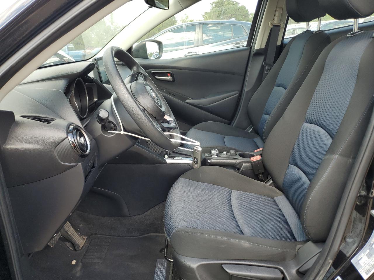 2020 Toyota Yaris Le VIN: 3MYDLBJV1LY706436 Lot: 70925235