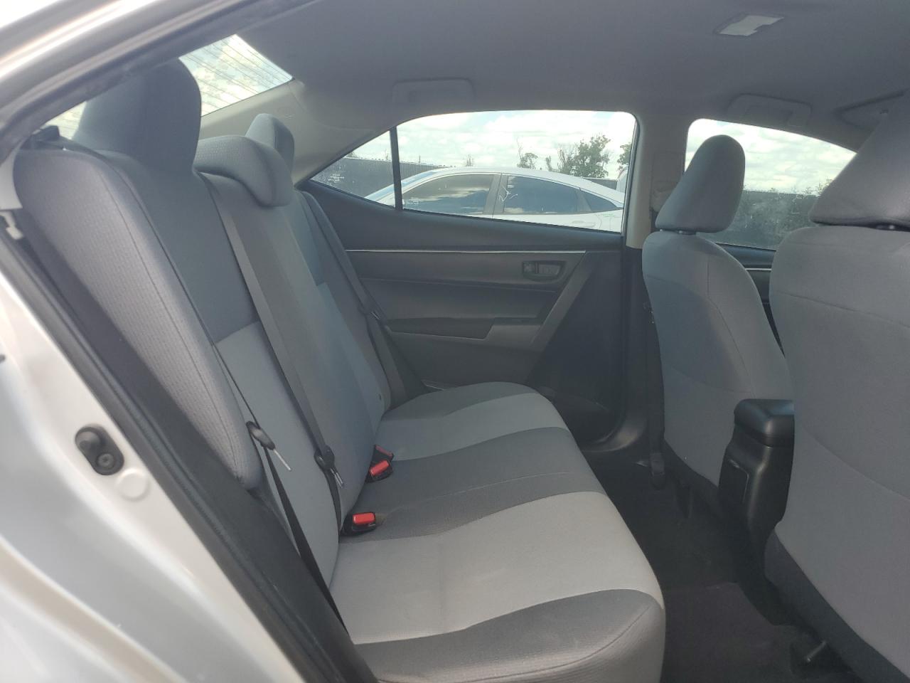 2014 Toyota Corolla L VIN: 5YFBURHE9EP135136 Lot: 81001075