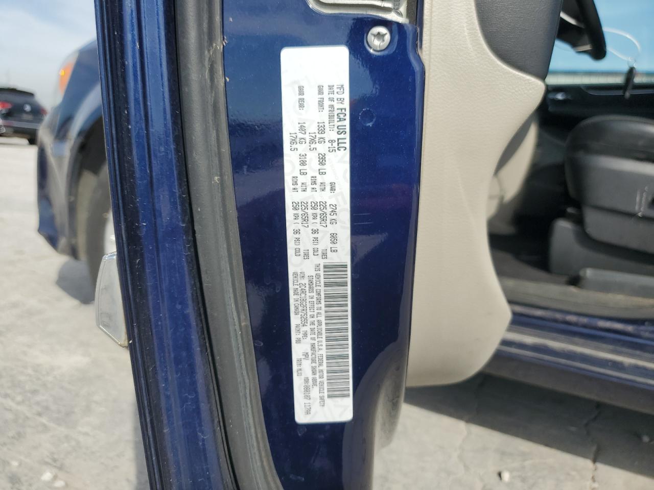 2015 Chrysler Town & Country Touring VIN: 2C4RC1BG2FR752554 Lot: 84590305