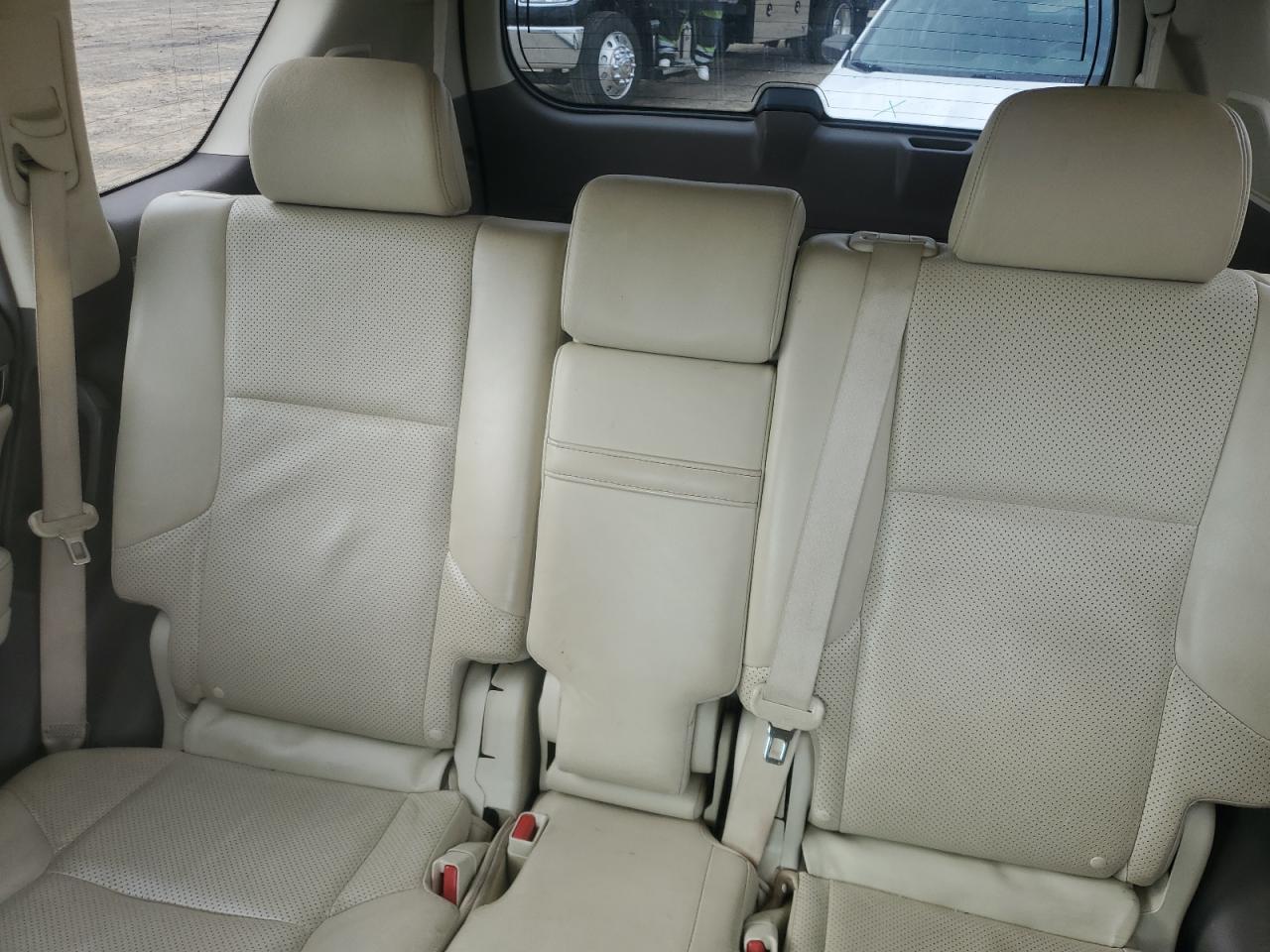 2011 Lexus Gx 460 Premium VIN: JTJJM7FX7B5025048 Lot: 81413595