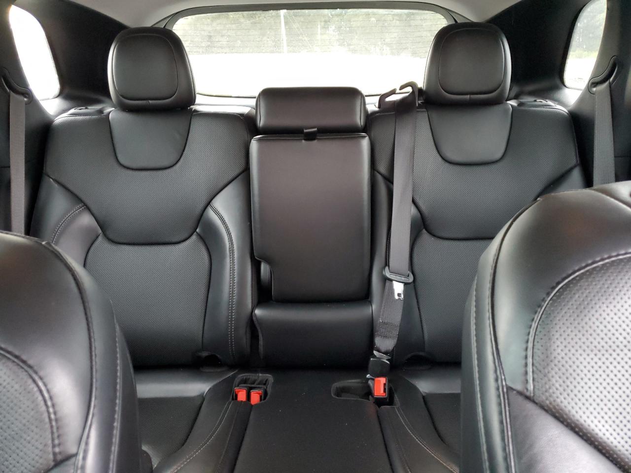 2020 Jeep Cherokee L VIN: 1C4PJLDB6LD568601 Lot: 81825965