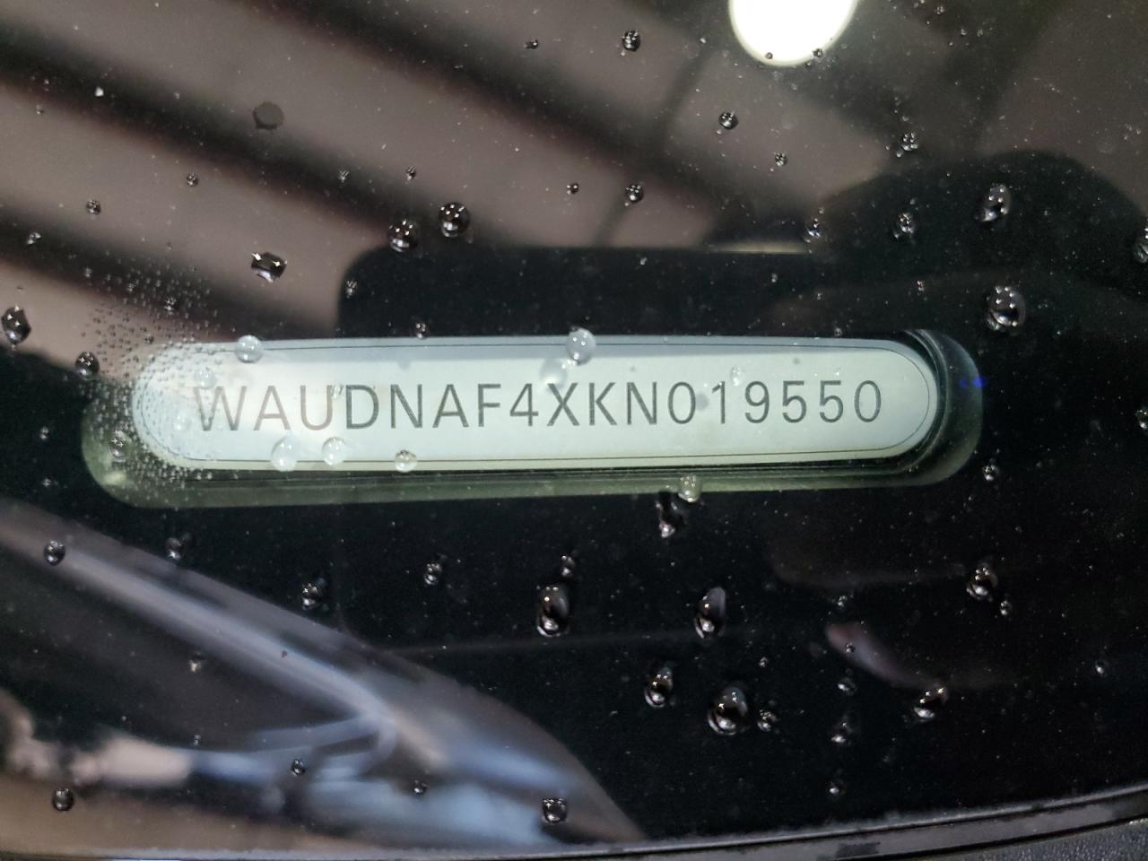 2019 Audi A4 Premium VIN: WAUDNAF4XKN019550 Lot: 71470745