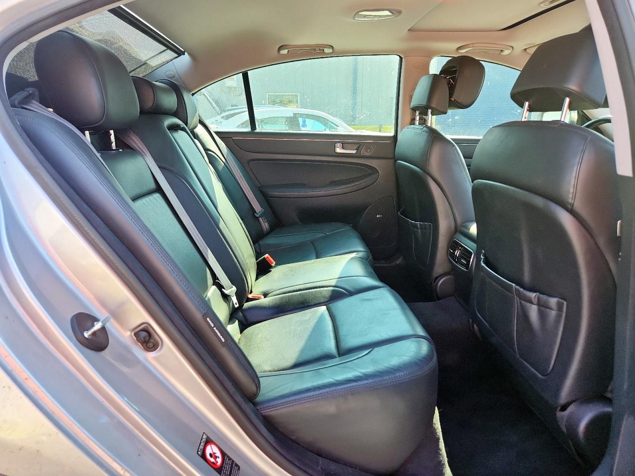 2013 Hyundai Genesis 5.0L VIN: KMHGC4DH7DU227533 Lot: 81054745