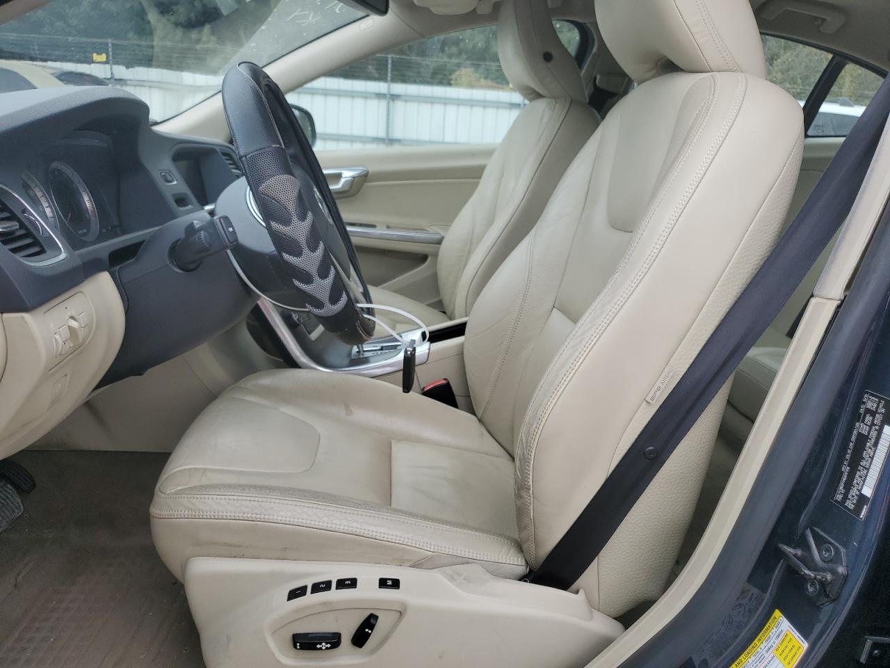 2011 Volvo S60 T6 VIN: YV1902FH1B2017178 Lot: 83767995