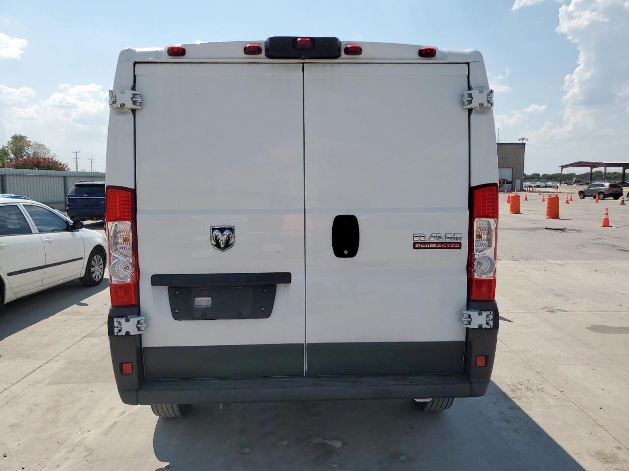 2020 Ram Promaster 1500 1500 Standard VIN: 3C6TRVAG8LE121793 Lot: 81455855