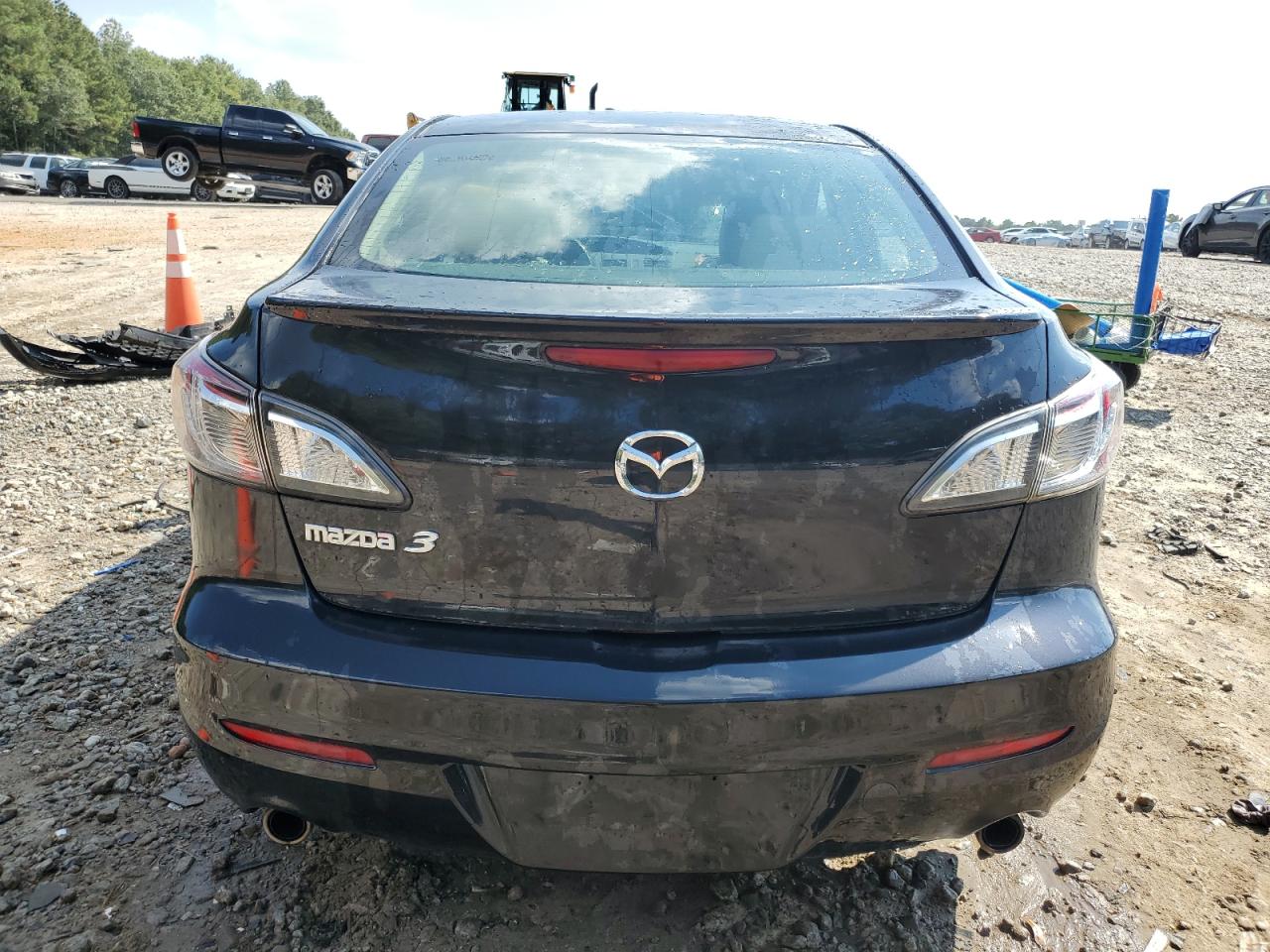 2010 Mazda 3 S VIN: JM1BL1S57A1236381 Lot: 80957055