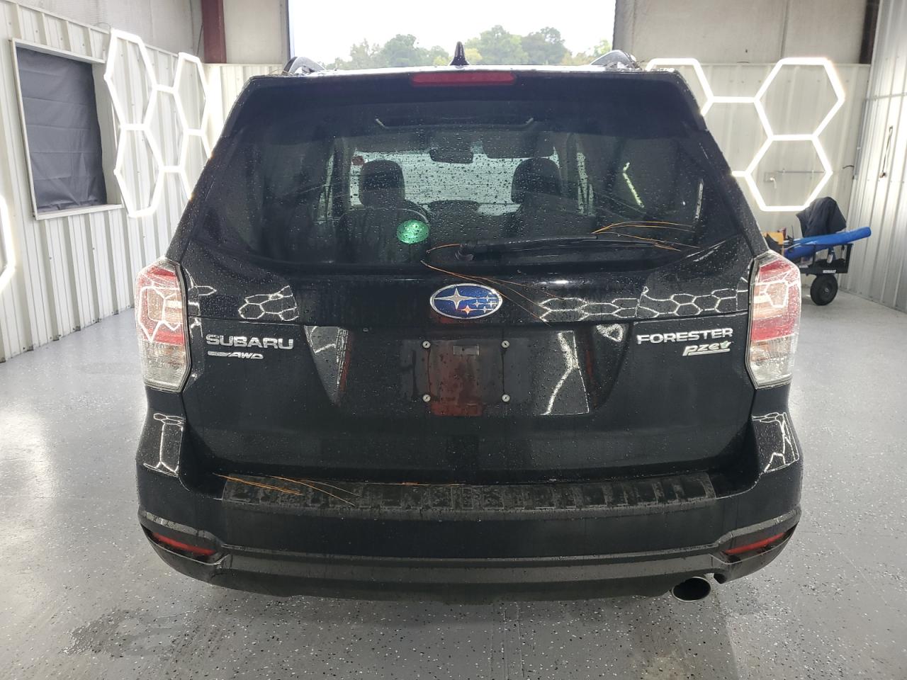 2017 Subaru Forester 2.5I Limited VIN: JF2SJAJC7HH490066 Lot: 84608585