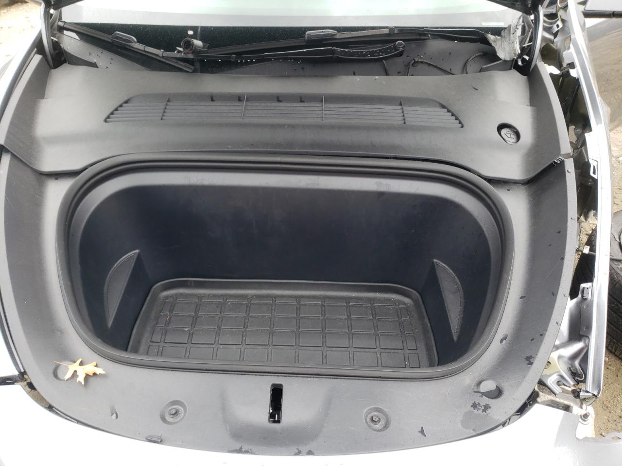 2024 Tesla Model Y VIN: 7SAYGDEE0RA326583 Lot: 80912275