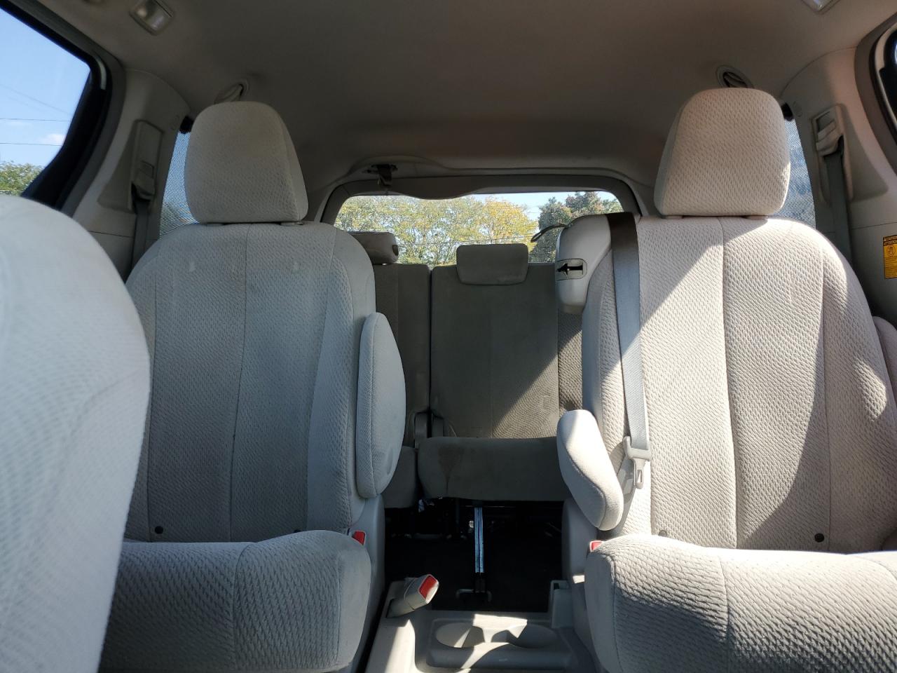 2014 Toyota Sienna Le VIN: 5TDKK3DC2ES418170 Lot: 80189785