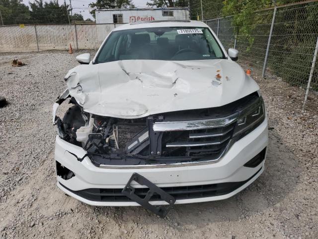  VOLKSWAGEN PASSAT 2021 Белы