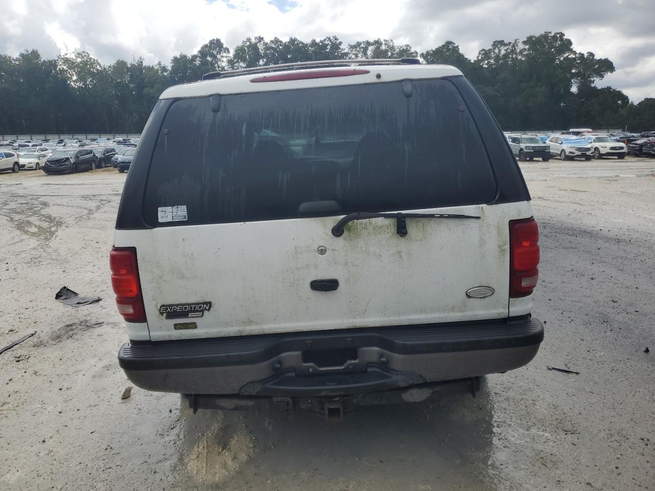 2001 Ford Expedition Xlt VIN: 1FMPU16L91LA69632 Lot: 81785695