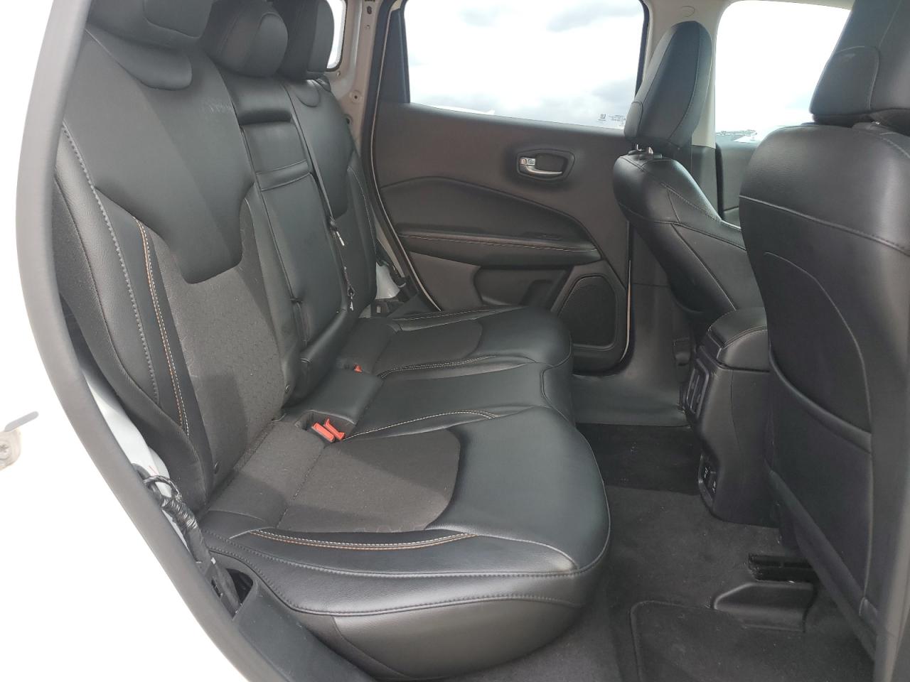 2018 Jeep Compass Latitude VIN: 3C4NJCBB4JT140267 Lot: 81882085