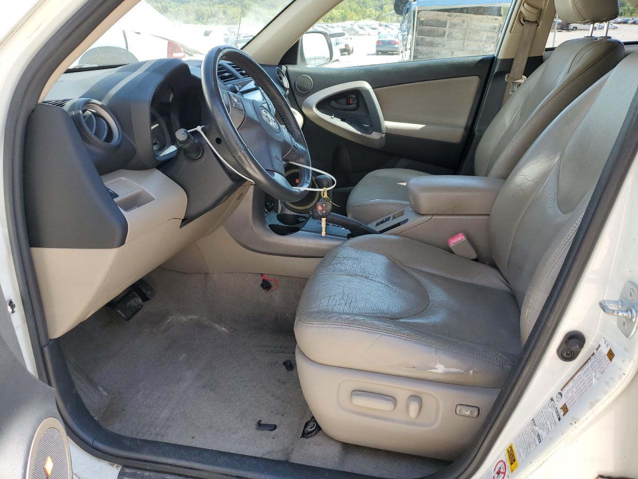 2008 Toyota Rav4 Limited VIN: JTMBK34V685060180 Lot: 71750135