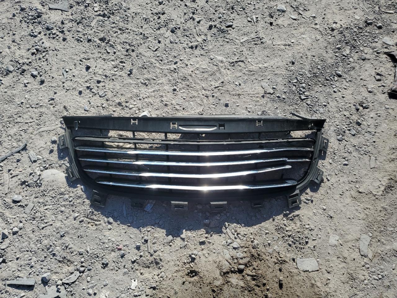 2011 Chrysler Town & Country Touring L VIN: 2A4RR8DG5BR630215 Lot: 81394565