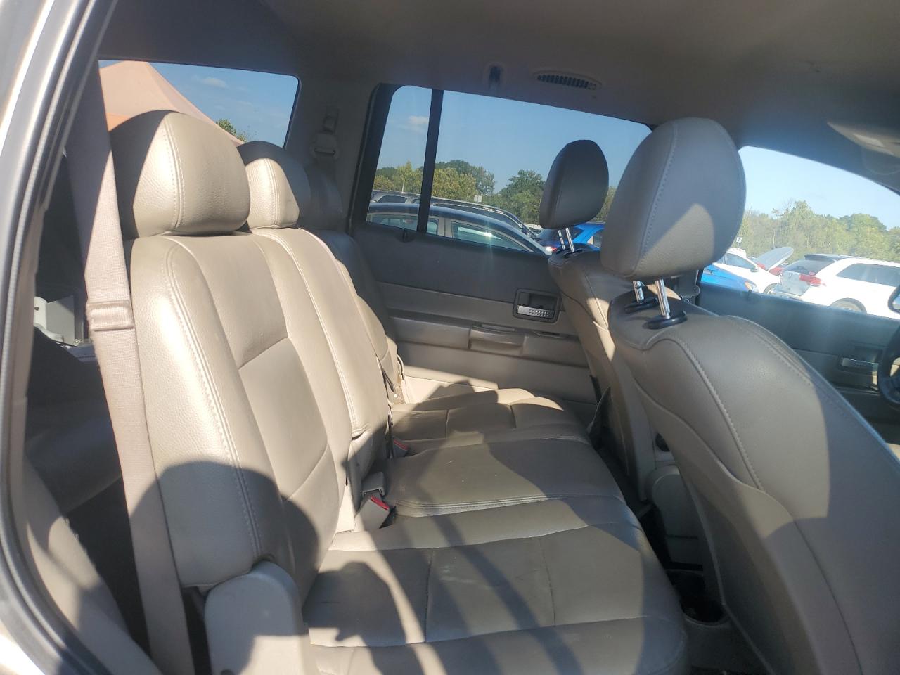 2004 Dodge Durango Slt VIN: 1D4HD48NX4F199904 Lot: 81886055