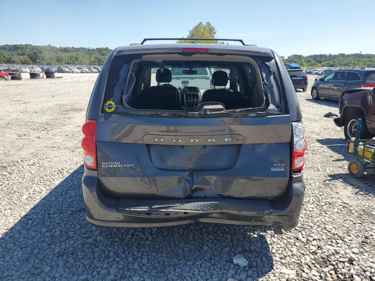 2017 Dodge Grand Caravan Sxt VIN: 2C4RDGCG7HR766614 Lot: 71858095