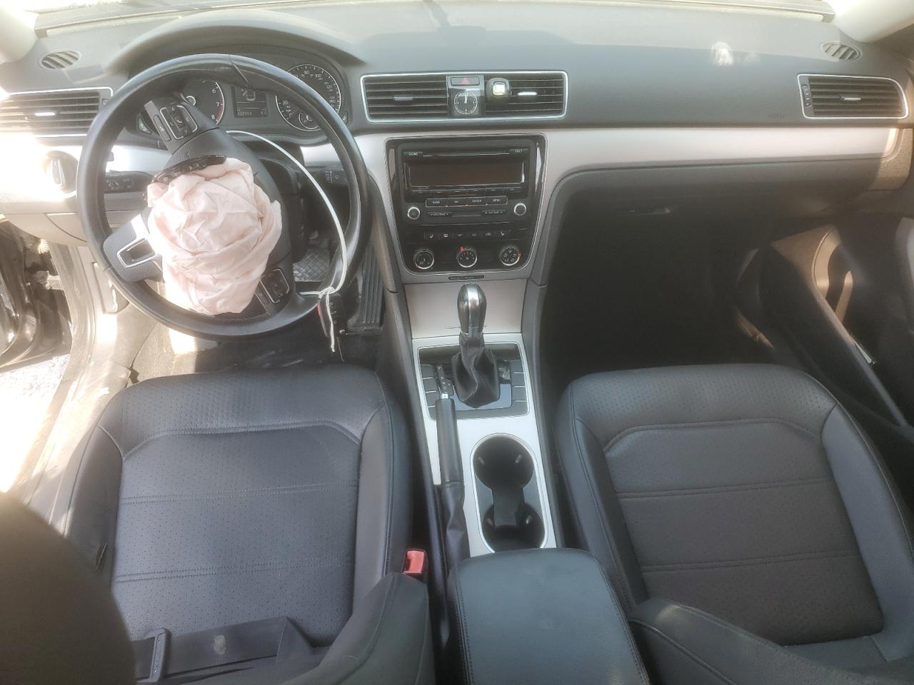 2013 Volkswagen Passat Se VIN: 1VWBP7A36DC070318 Lot: 80442555