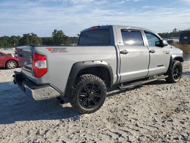  TOYOTA TUNDRA 2018 Серый