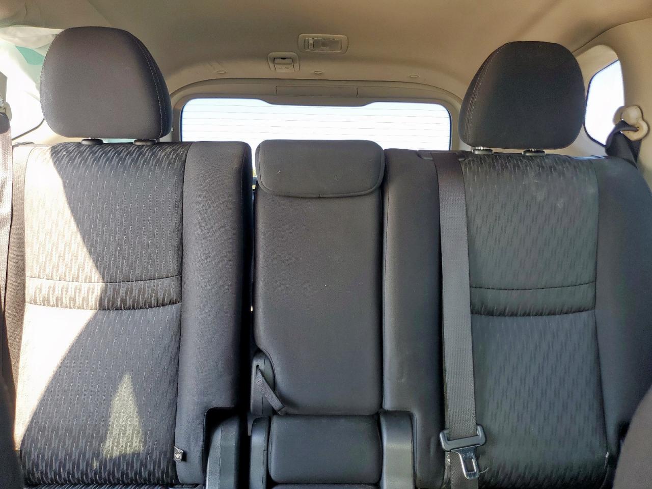 2019 Nissan Rogue S VIN: JN8AT2MV7KW388779 Lot: 81643185