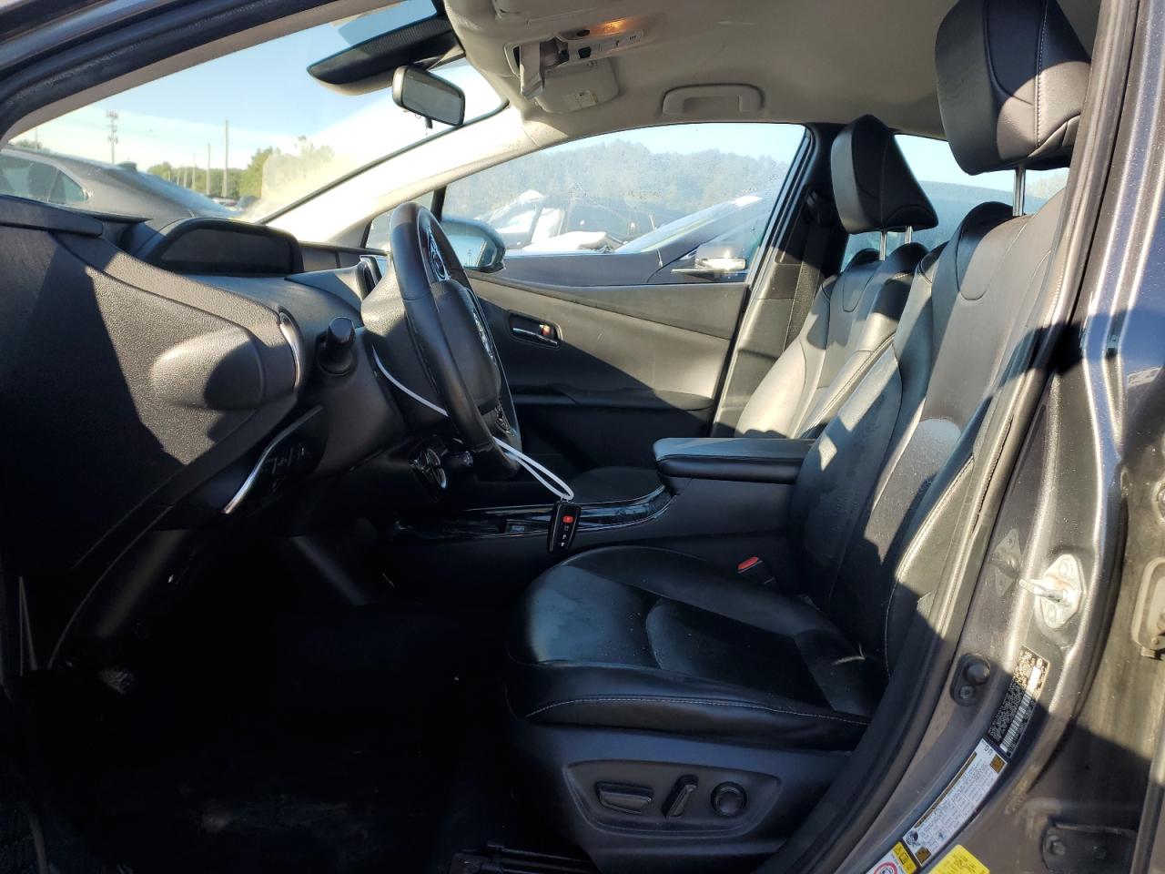 2021 Toyota Prius Prime Le VIN: JTDKAMFP7M3172368 Lot: 81911925