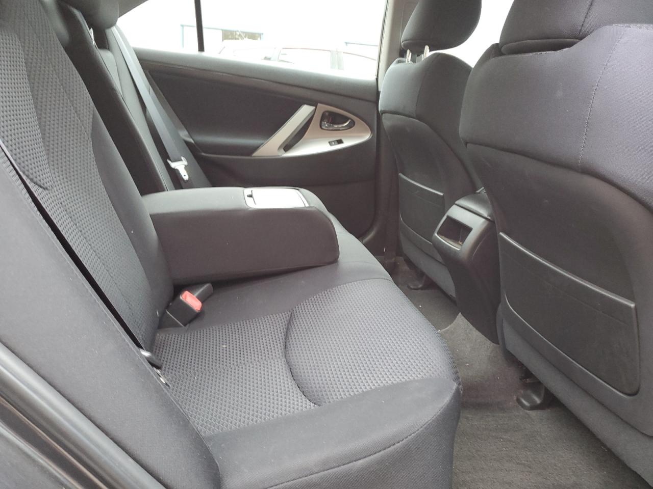 2010 Toyota Camry Base VIN: 4T1BF3EK3AU011860 Lot: 81437645