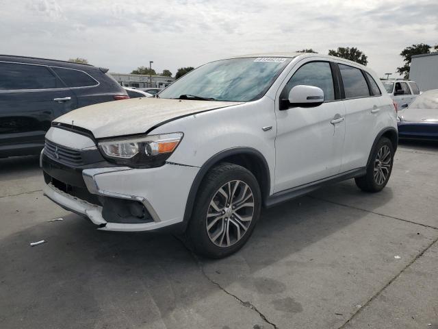  MITSUBISHI OUTLANDER 2017 Белы