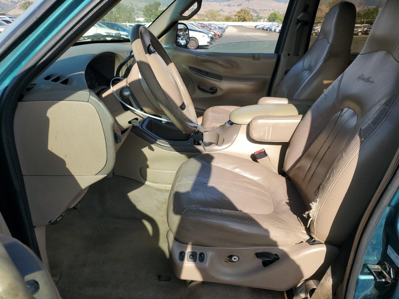1997 Ford Expedition VIN: 1FMFU18L6VLA06244 Lot: 84730565