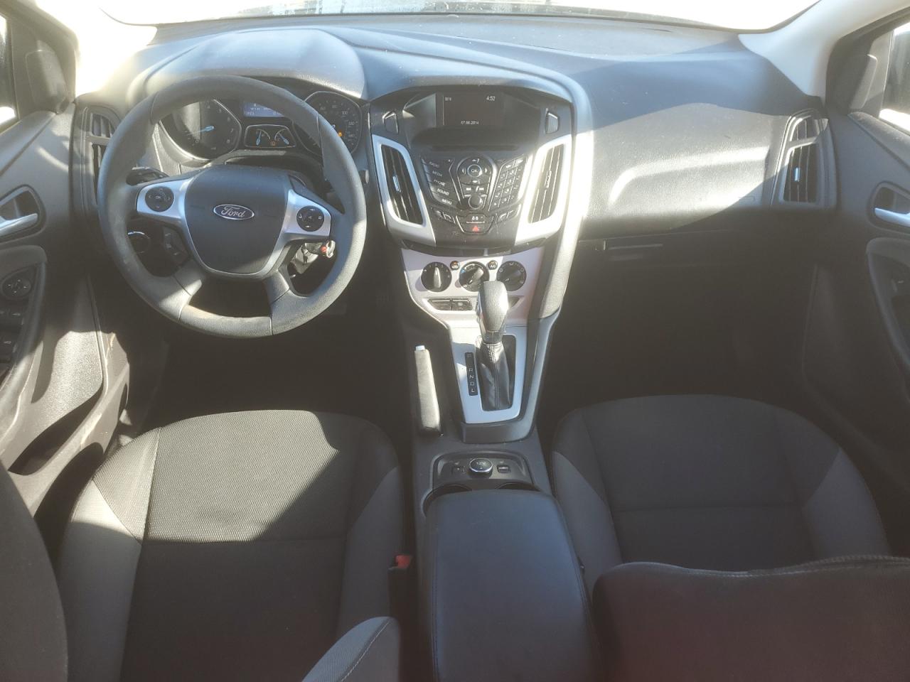 2014 Ford Focus Se VIN: 1FADP3F28EL261833 Lot: 81742525