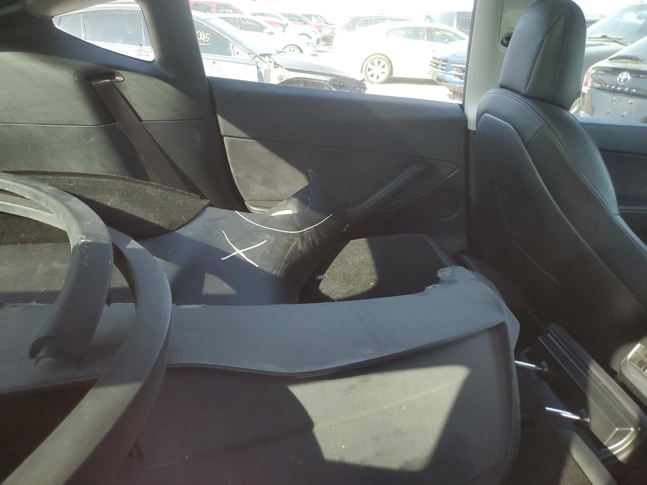 2022 Tesla Model Y VIN: 7SAYGDEF4NF444433 Lot: 71885595