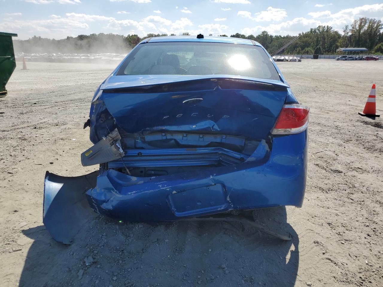 2011 Ford Focus S VIN: 1FAHP3EN8BW140968 Lot: 80814055