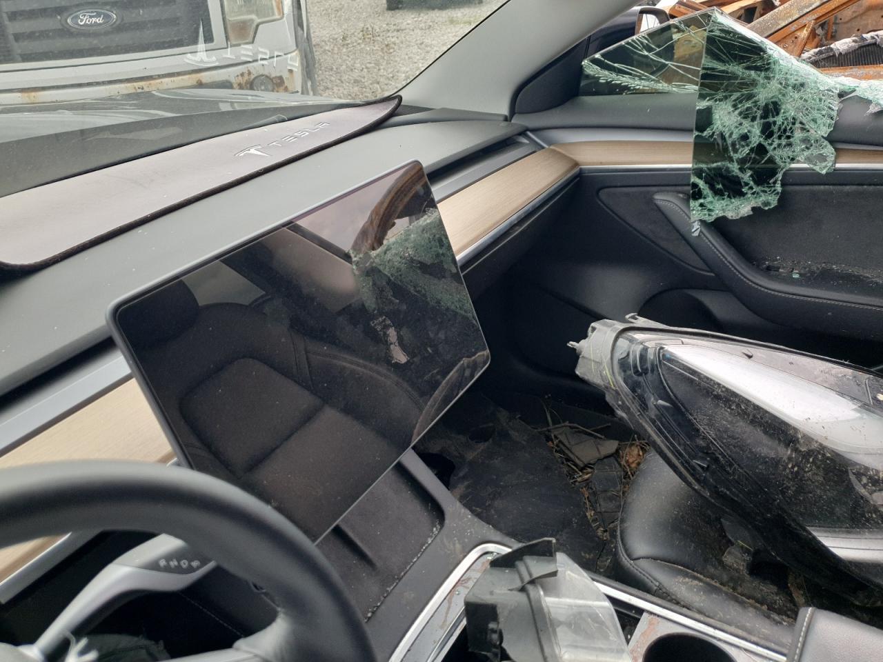 2022 Tesla Model 3 VIN: 5YJ3E1EB6NF119047 Lot: 70932215