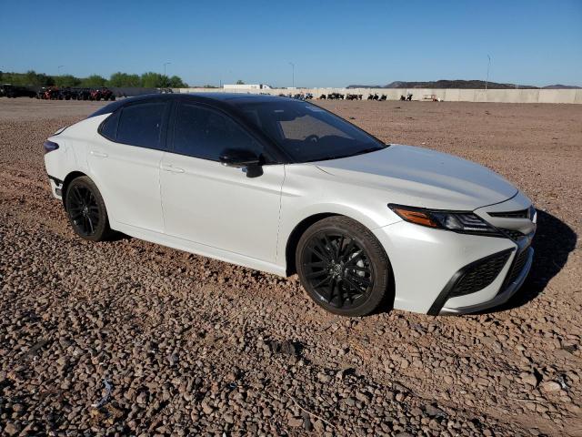  TOYOTA CAMRY 2024 Белы