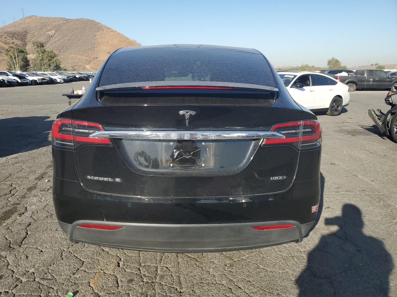 2017 Tesla Model X VIN: 5YJXCBE21HF067067 Lot: 71088215