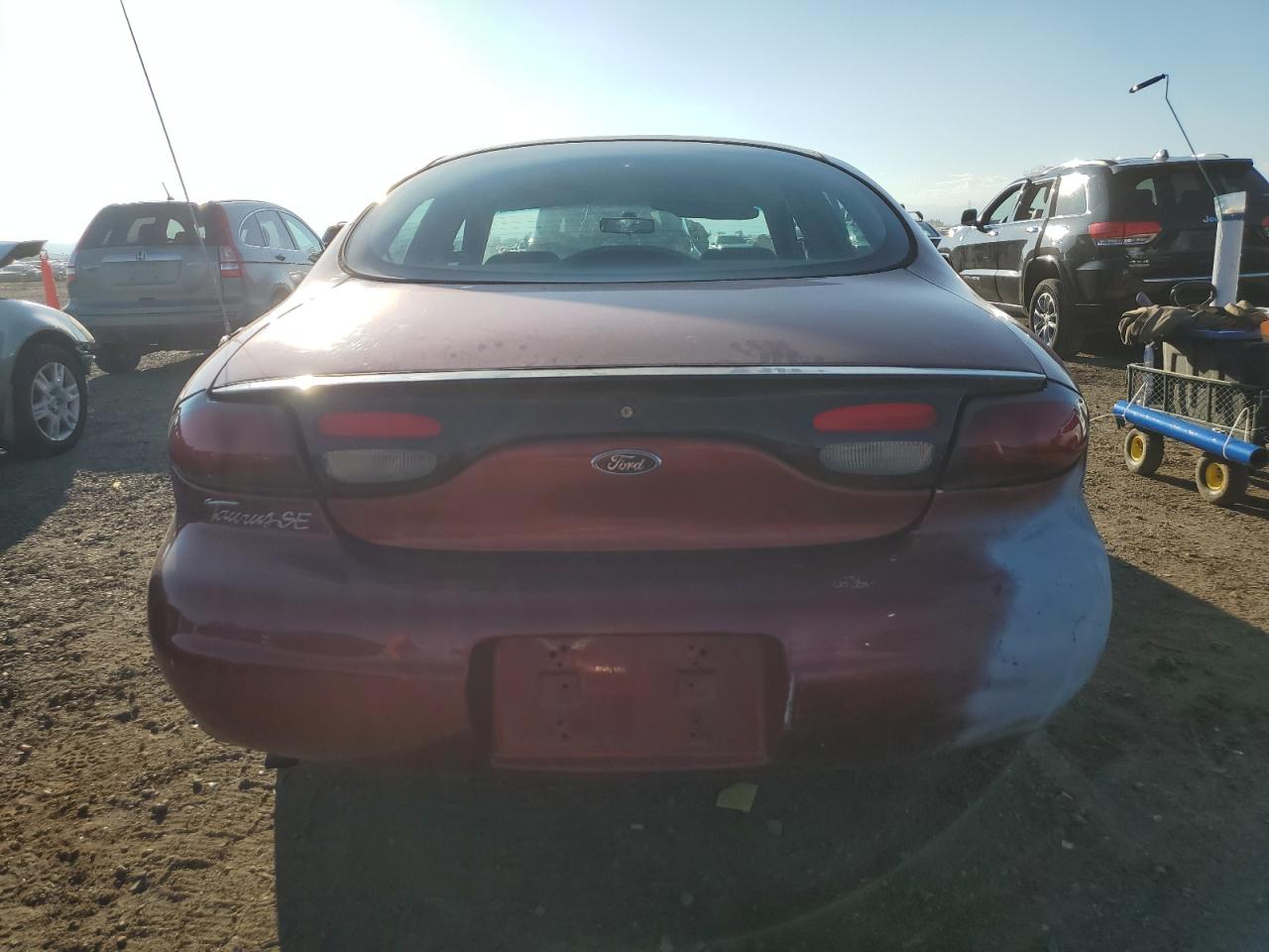 1999 Ford Taurus Se VIN: 1FAFP53U4XG274598 Lot: 81058335