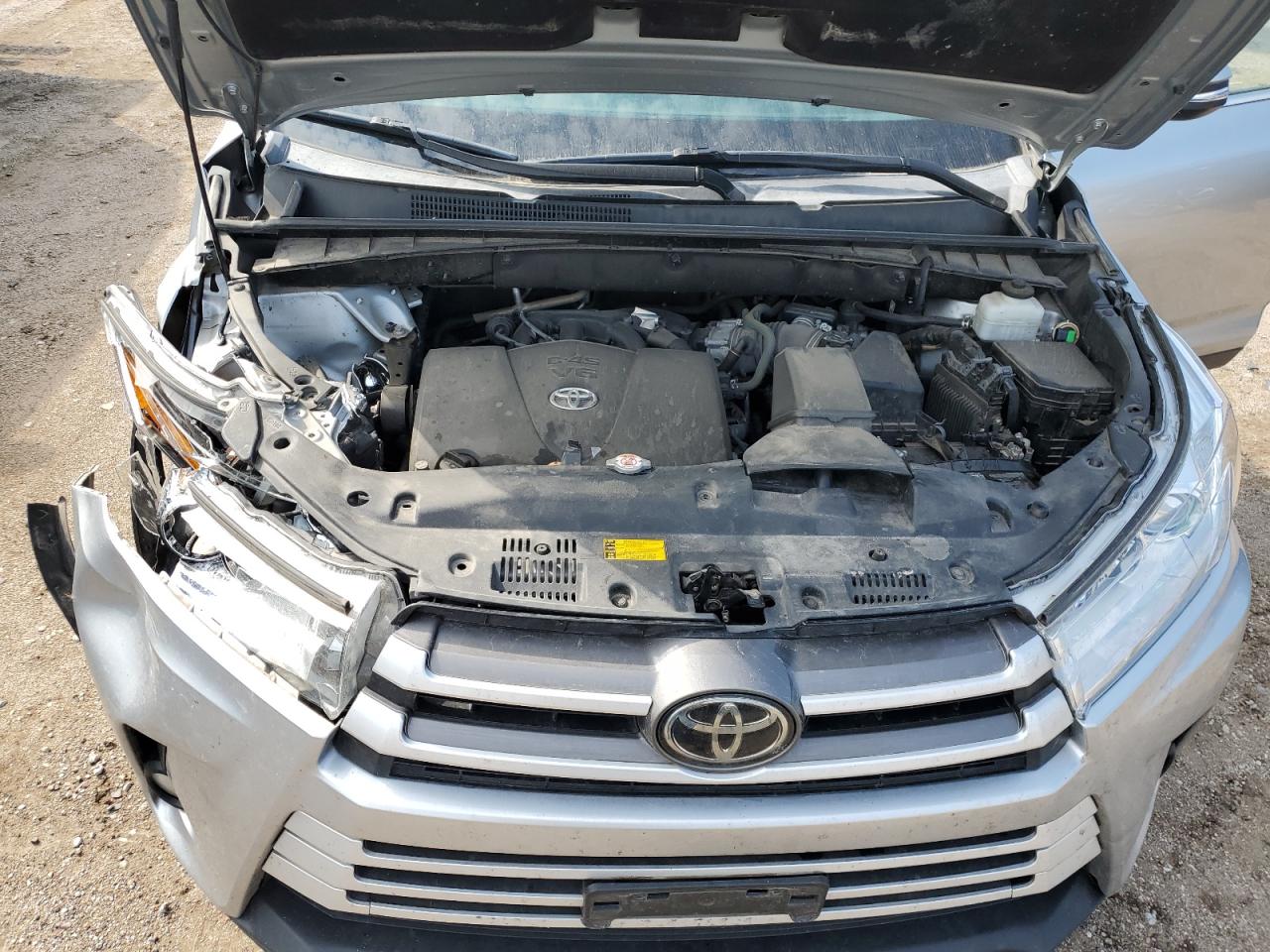2019 Toyota Highlander Se VIN: 5TDJZRFH4KS959879 Lot: 71919195