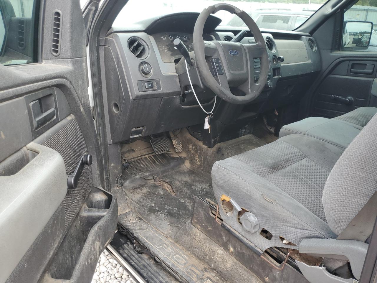 2011 Ford F150 VIN: 1FTMF1CM2BFC10085 Lot: 71880305