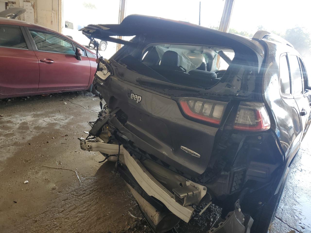 2019 Jeep Cherokee Latitude Plus VIN: 1C4PJMLB7KD311839 Lot: 81013755