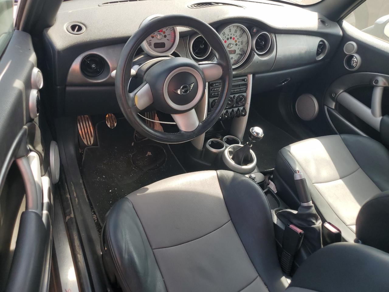 2006 Mini Cooper S VIN: WMWRH33576TF87572 Lot: 66110835