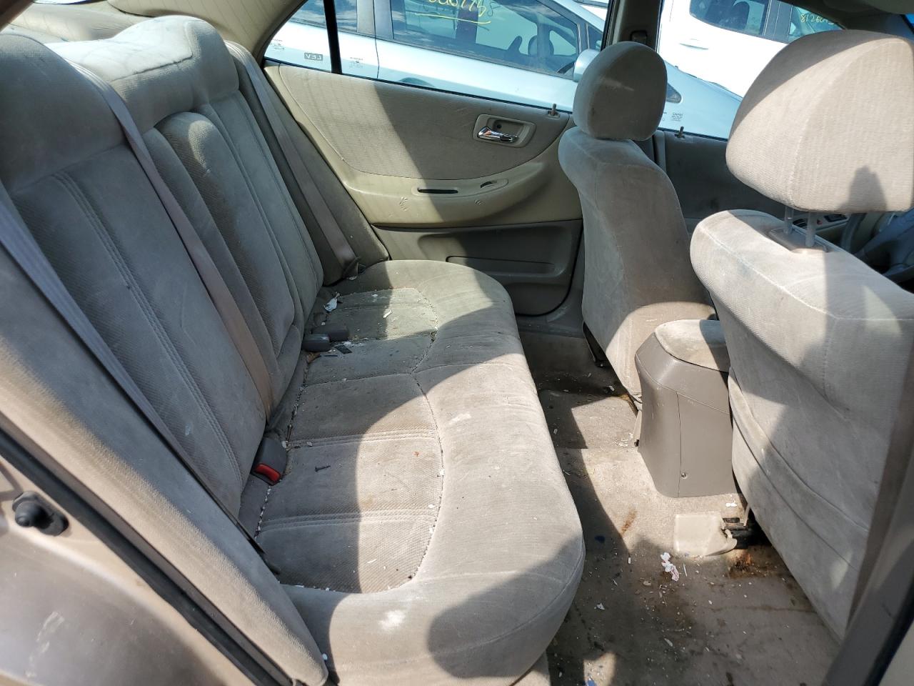 2000 Honda Accord Lx VIN: 1HGCG5647YA017627 Lot: 81343955